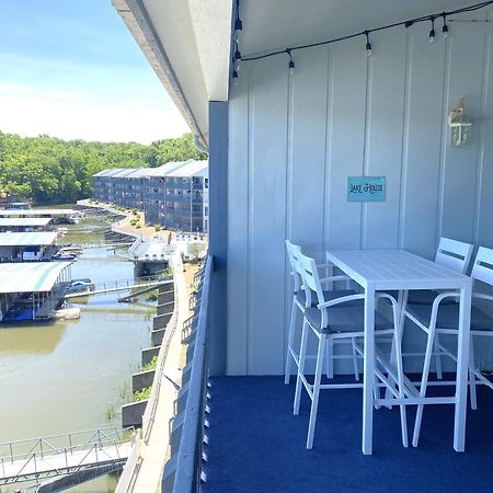 B Lakefront! Remodeled, Boat Slip, Patio Views, Pool, Boat Ramp, Wifi Osage Beach Exteriör bild
