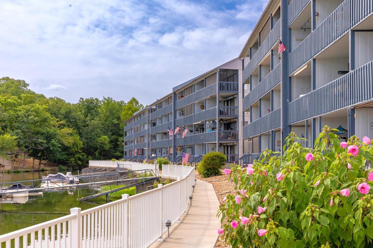 B Lakefront! Remodeled, Boat Slip, Patio Views, Pool, Boat Ramp, Wifi Osage Beach Exteriör bild