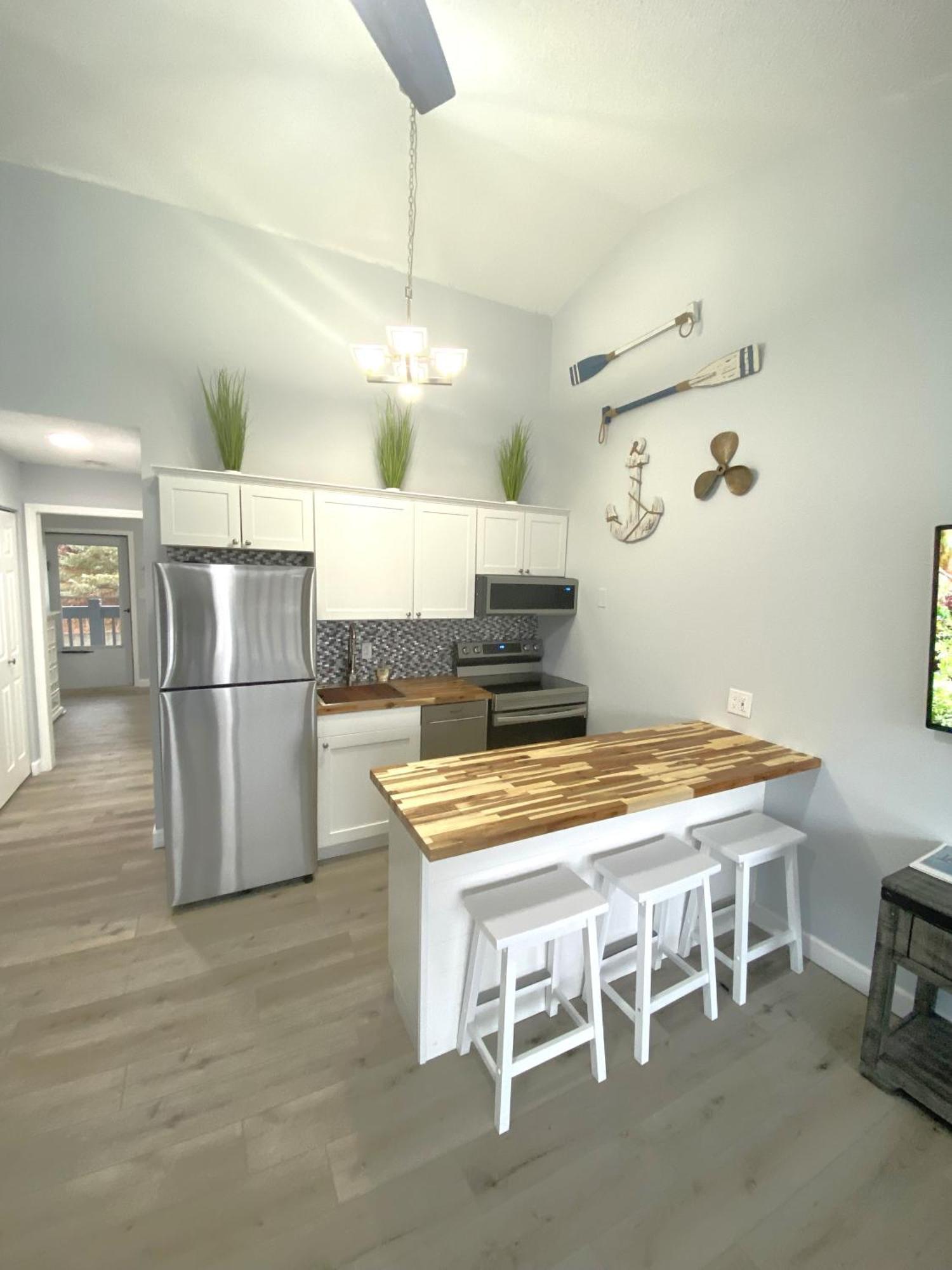 B Lakefront! Remodeled, Boat Slip, Patio Views, Pool, Boat Ramp, Wifi Osage Beach Exteriör bild