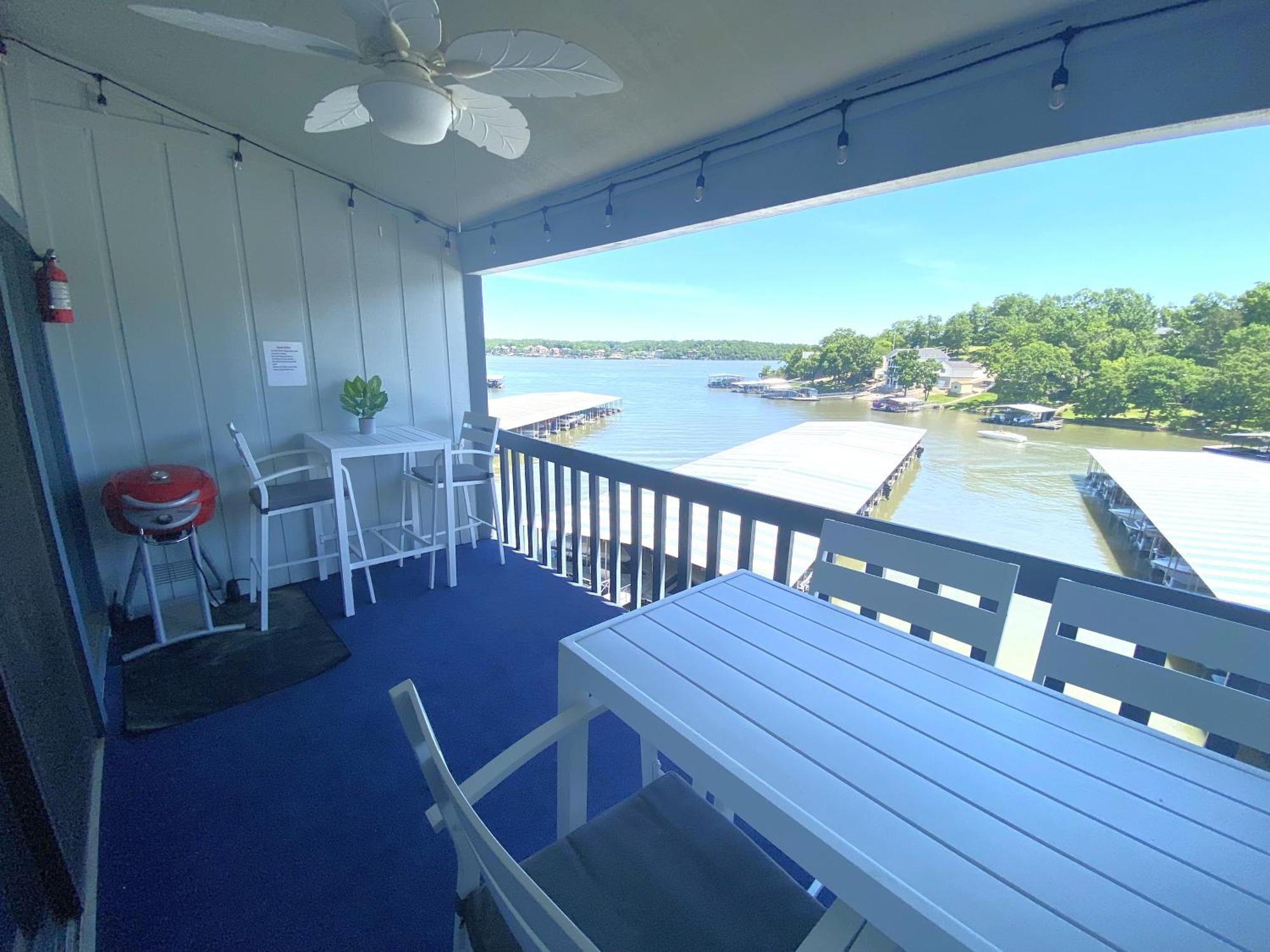 B Lakefront! Remodeled, Boat Slip, Patio Views, Pool, Boat Ramp, Wifi Osage Beach Exteriör bild